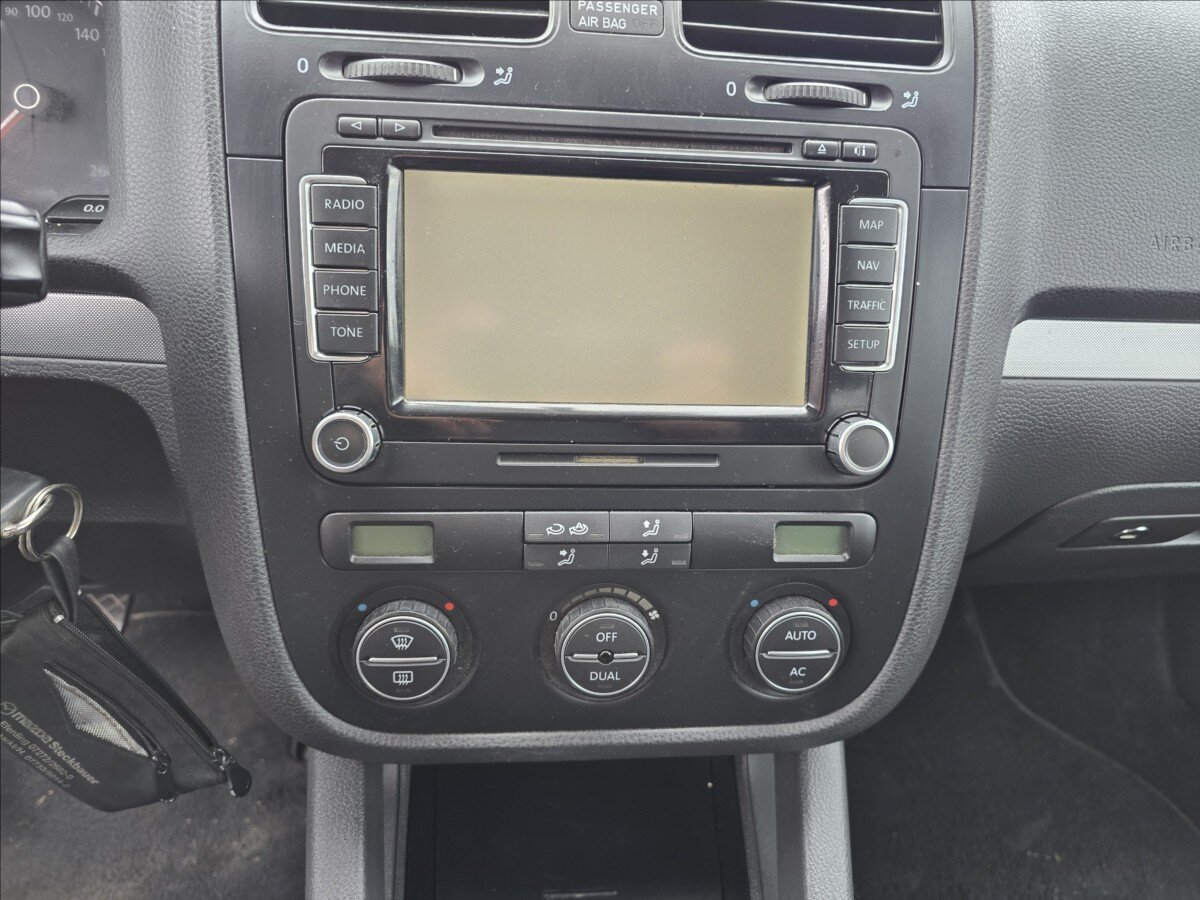 Volkswagen Golf Kombi 2,0 l 103 kw