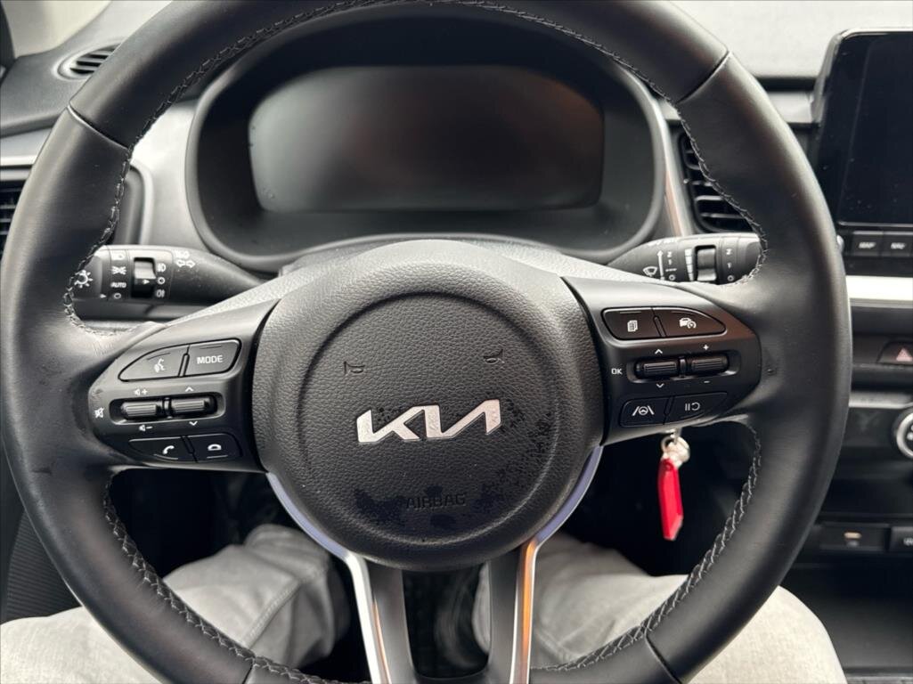 KIA Stonic Hatchback 1,2 l 57 kw