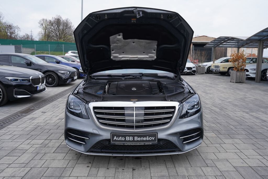 Mercedes-Benz Třídy S Sedan / Limuzína 4,0 l 345 kw