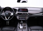 BMW Řada 7 Sedan / Limuzína 4,4 l 330 kw
