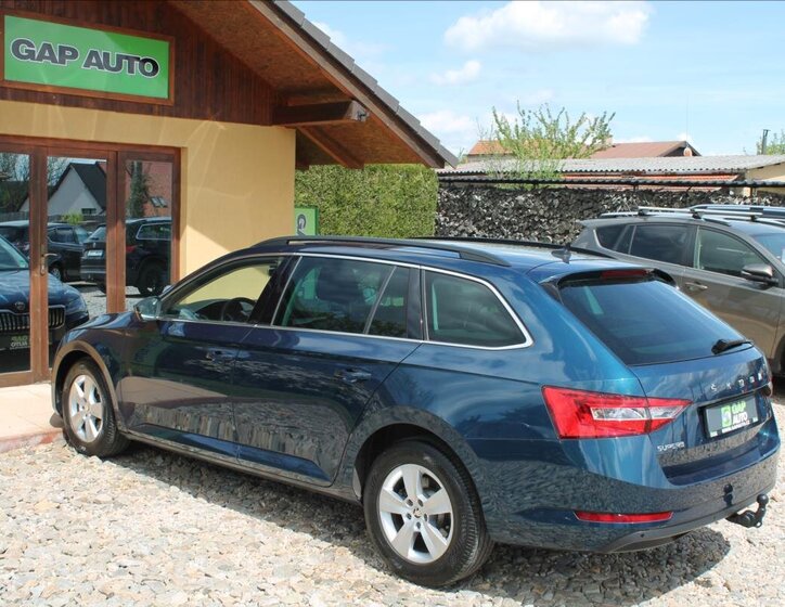 Škoda Superb Kombi 2,0 l 110 kw