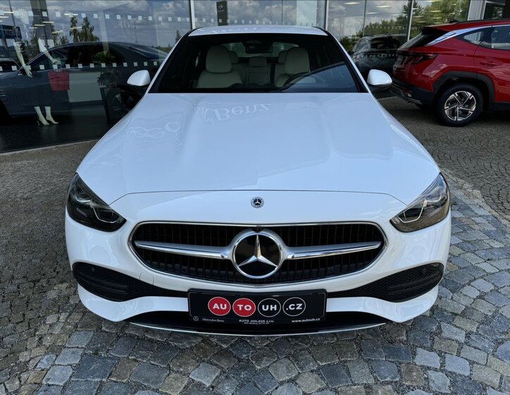 Mercedes-Benz Třídy C Sedan / Limuzína 2,0 l 147 kw