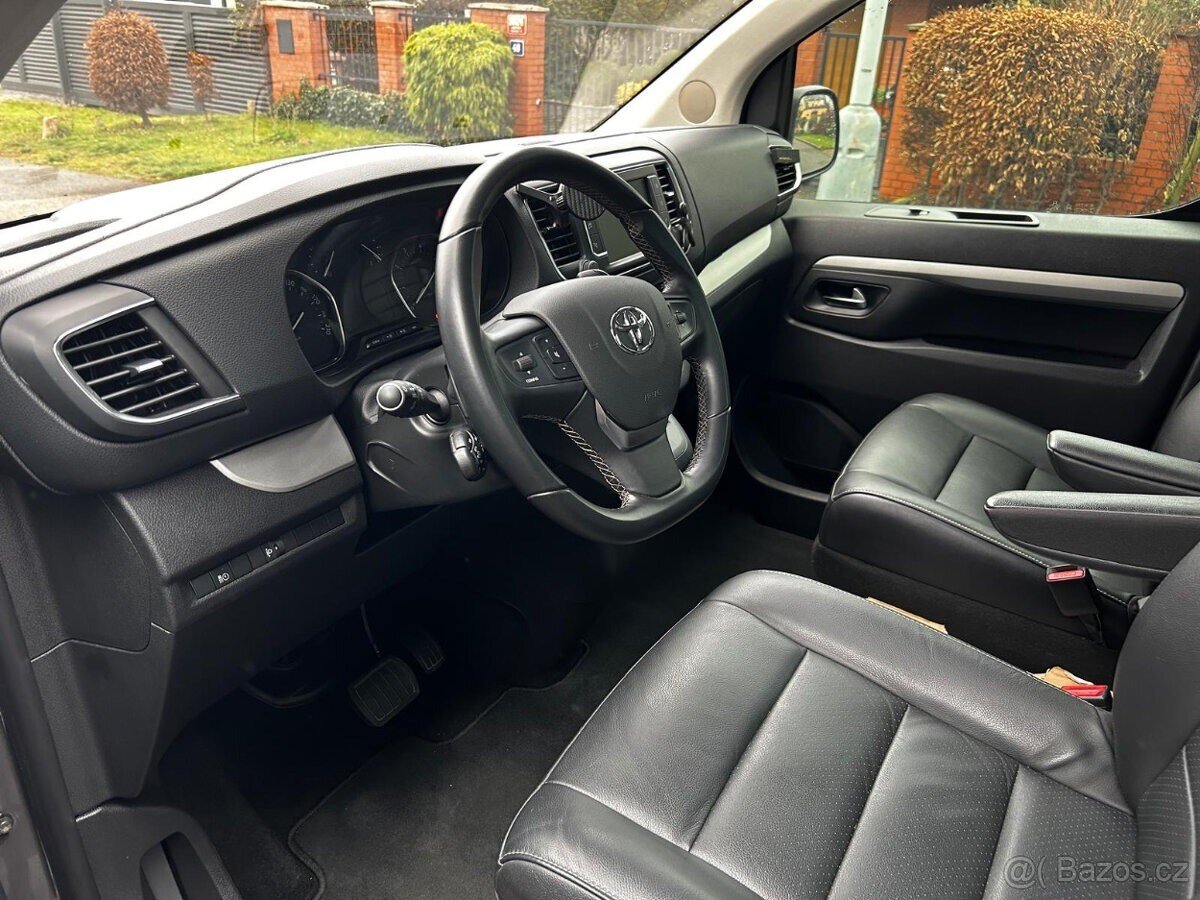 Toyota ProAce City Verso VAN-Minibus 0,0 130 kw