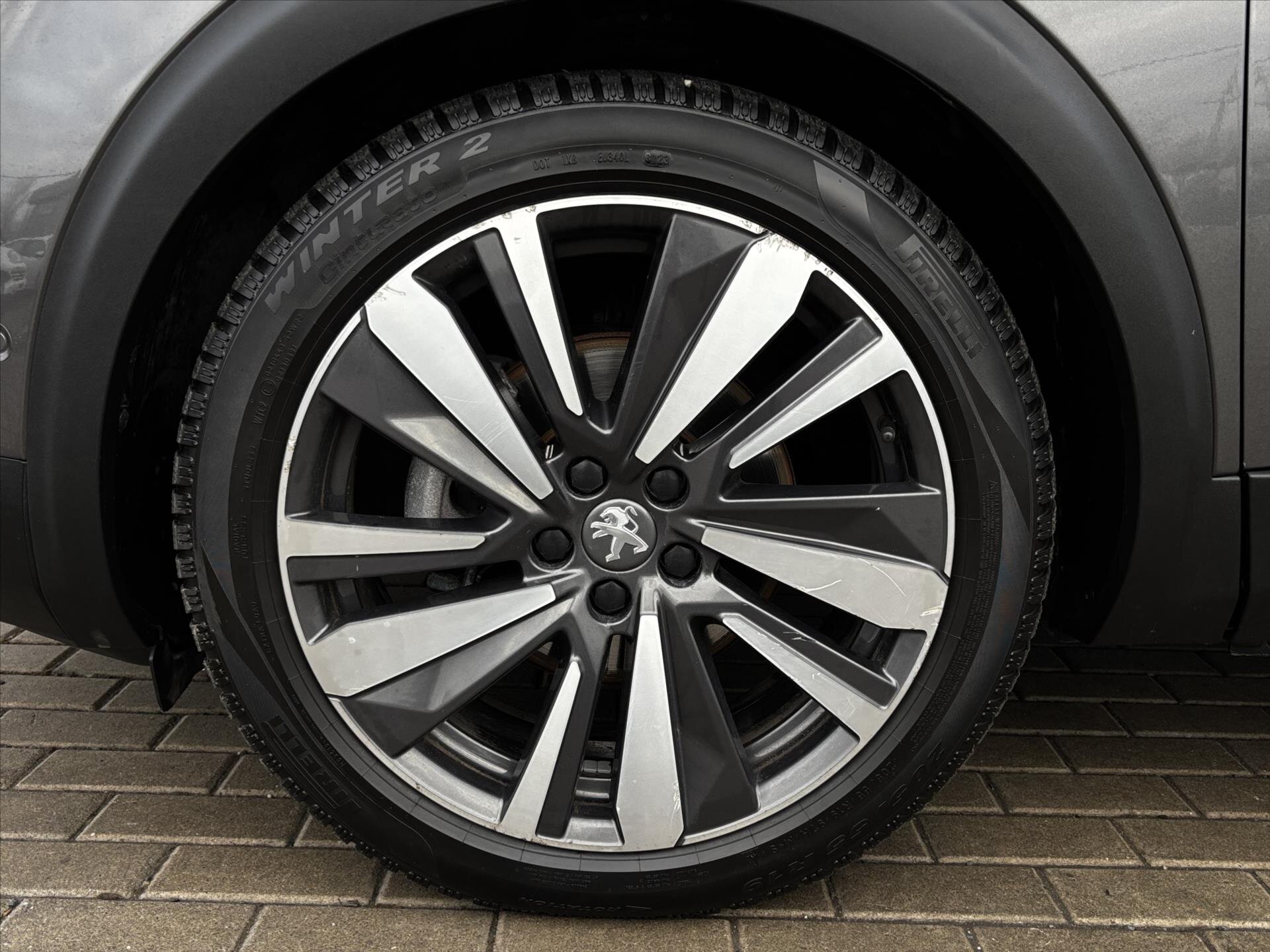 Peugeot 5008 SUV 2,0 l 130 kw