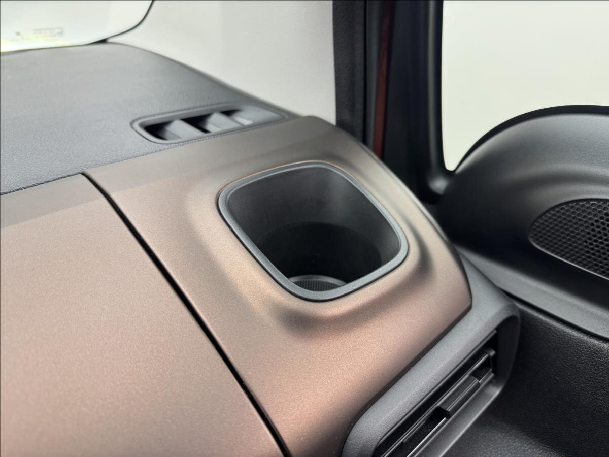 Peugeot Rifter MPV 1,5 l 96 kw