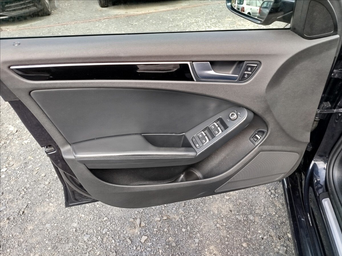 Audi A4 Kombi 2,0 l 140 kw