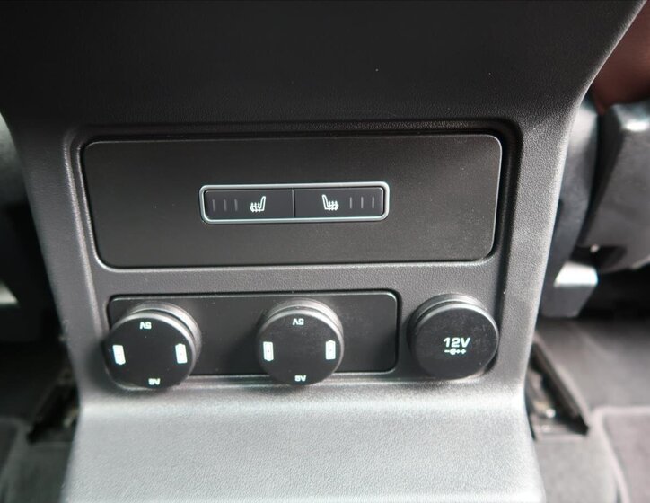 Jaguar F-Pace SUV / Terénní 3,0 l 280 kw