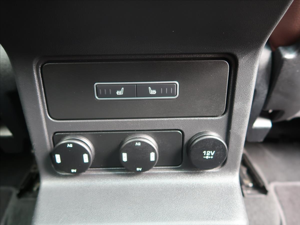 Jaguar F-Pace SUV / Terénní 3,0 l 280 kw