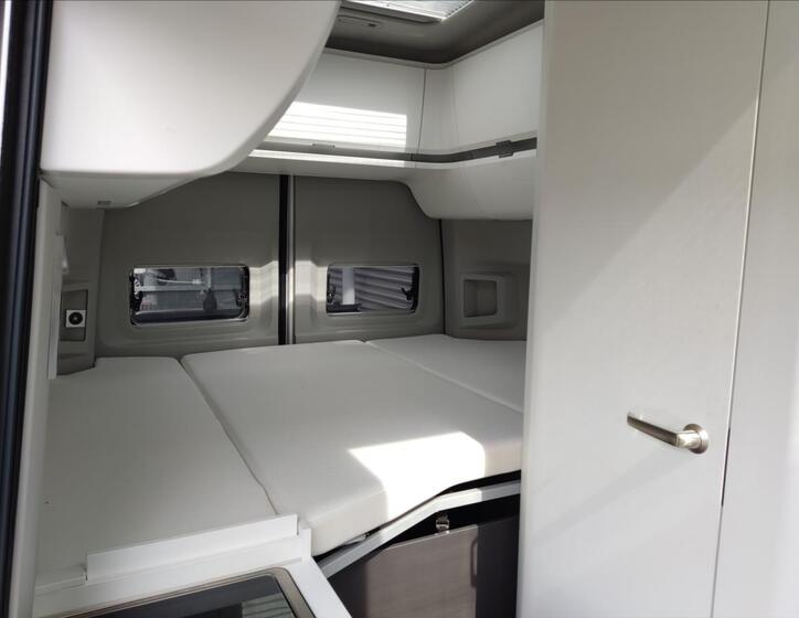 Volkswagen Grand California 28