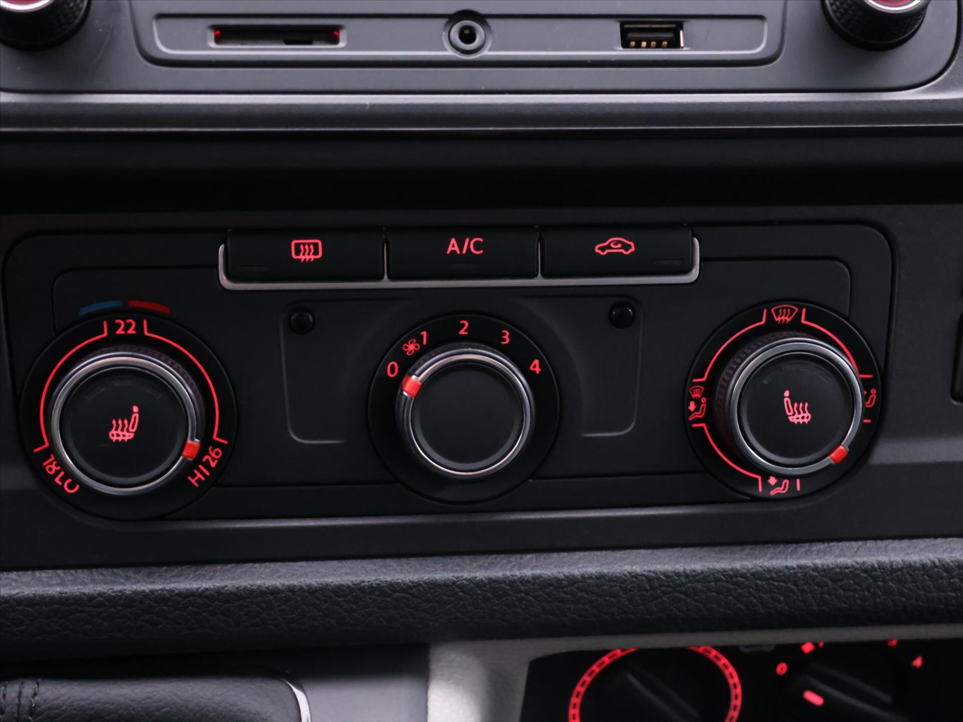 Volkswagen Transporter Kombi 2,0 l 110 kw