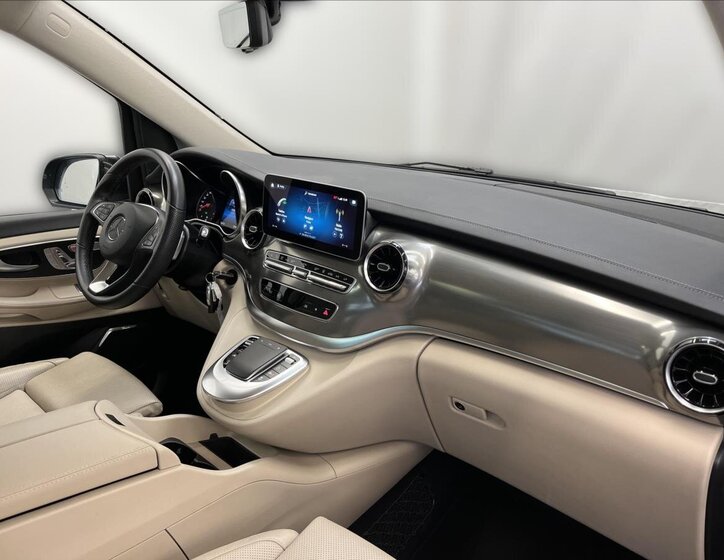 Mercedes-Benz Třídy V MPV 2,0 l 174 kw