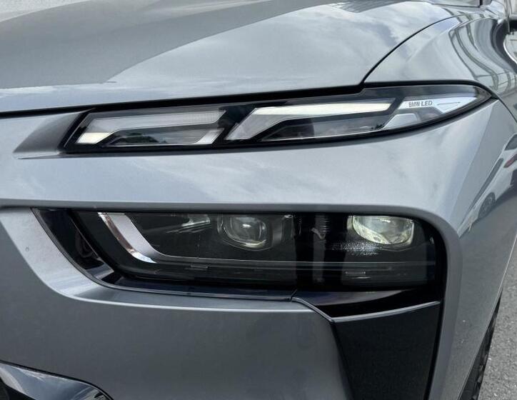 BMW X7 23