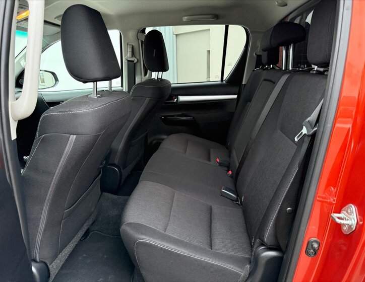 Toyota Hilux Pick-up 2,4 l 110 kw