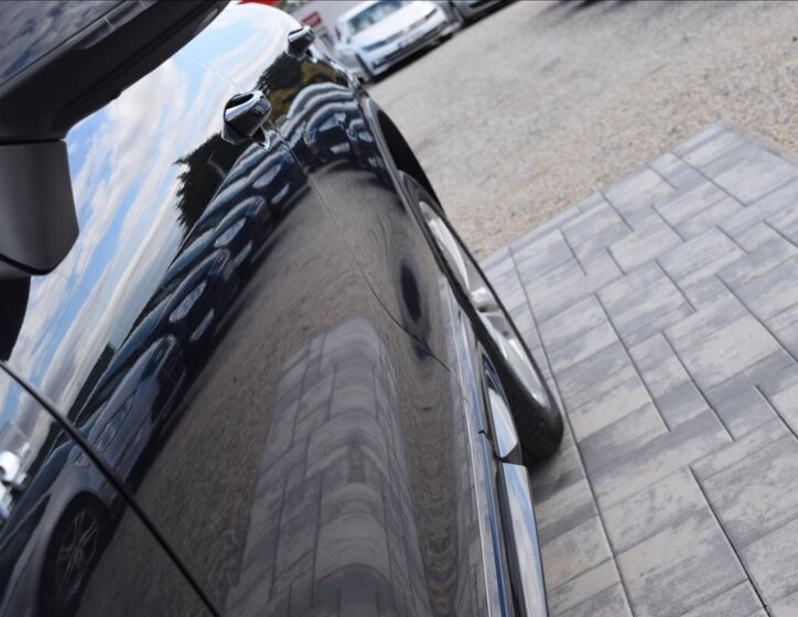 Volkswagen Touareg 8