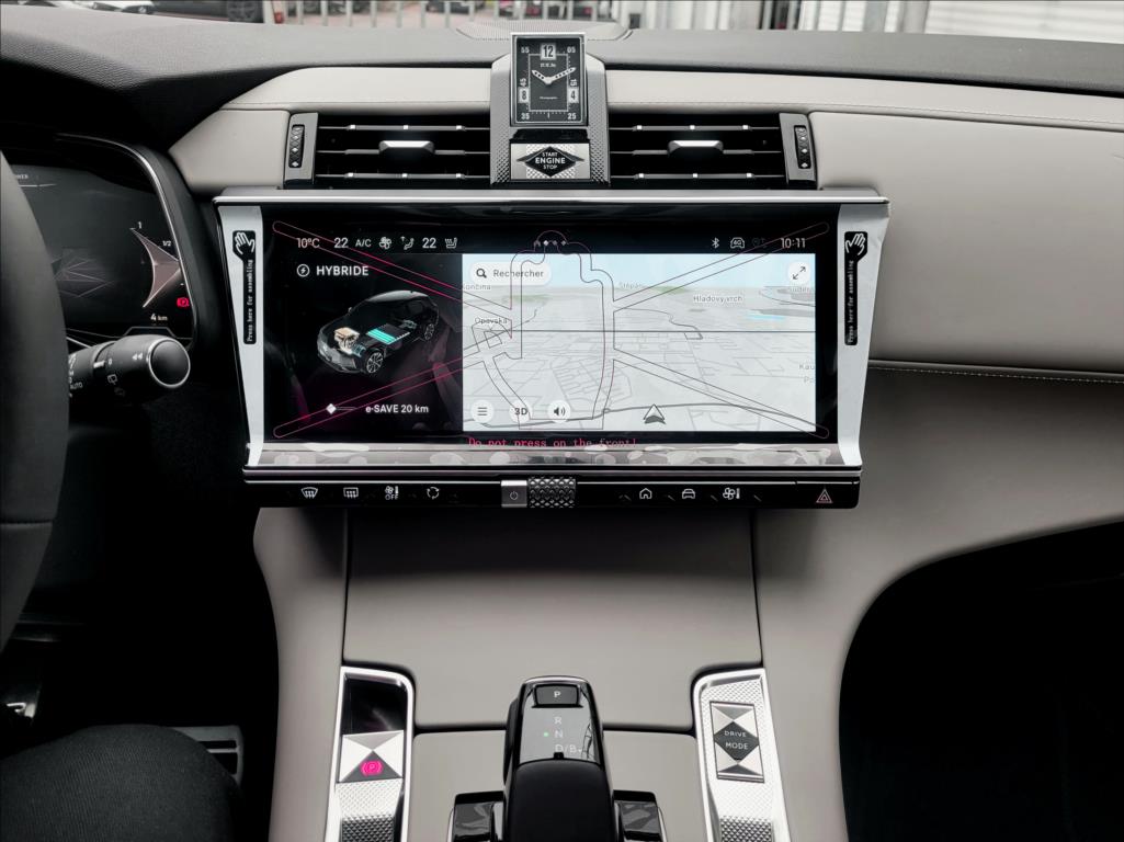 DS Automobiles DS7 Crossback