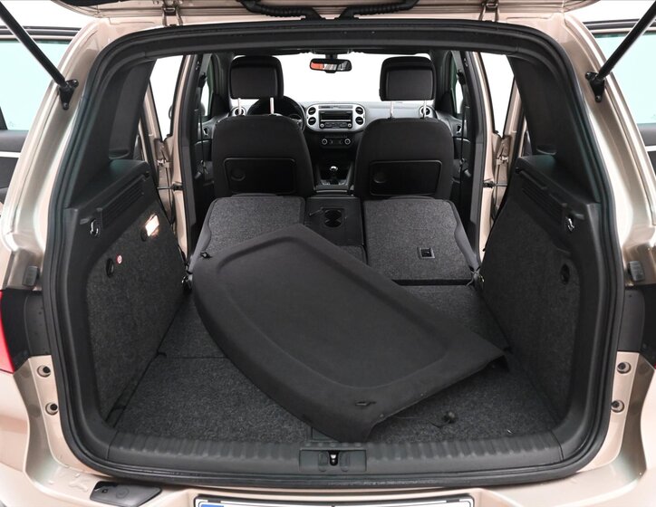 Volkswagen Tiguan SUV 2,0 l 81 kw