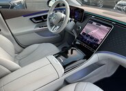 Mercedes-Benz EQE 12