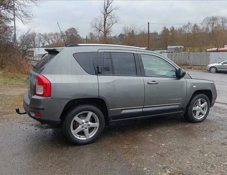 Jeep Compass Kombi 2,1 l 100 kw