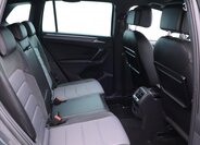 Volkswagen Tiguan 16