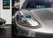 Porsche Panamera 19