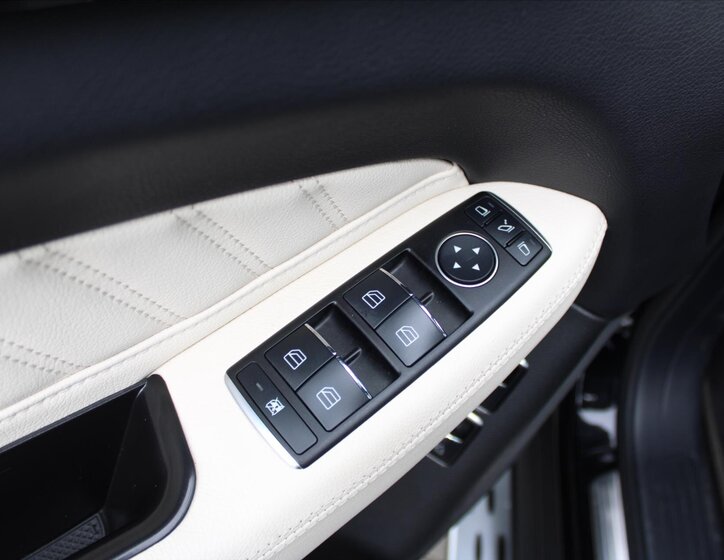 Mercedes-Benz GLE SUV / Terénní 4,7 l 335 kw