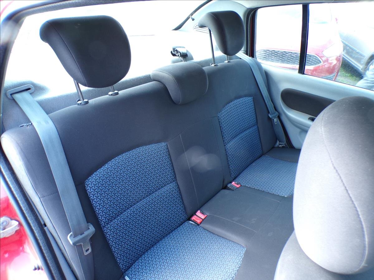 Renault Thalia Sedan / Limuzína 1,1 l 55 kw