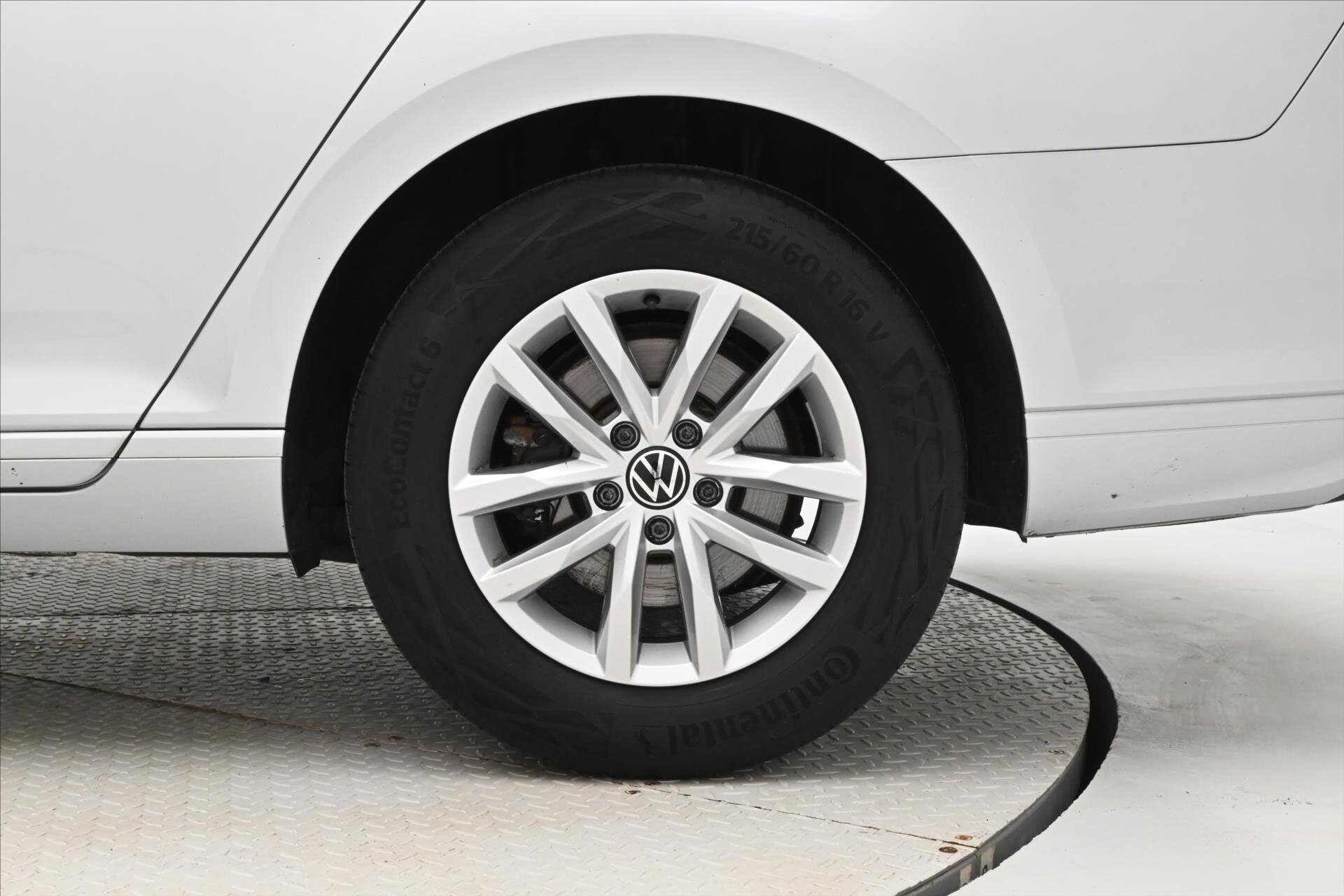 Volkswagen Passat Kombi 2,0 l 110 kw