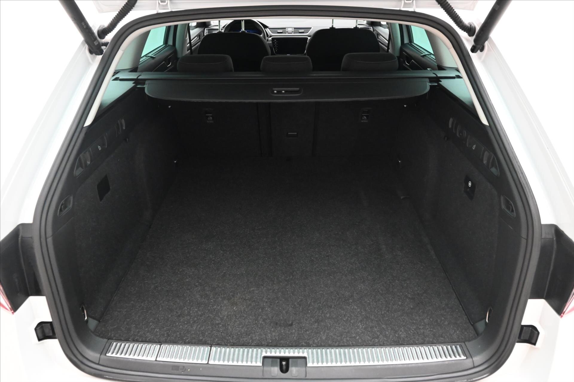 Škoda Superb Kombi 1,4 l 115 kw