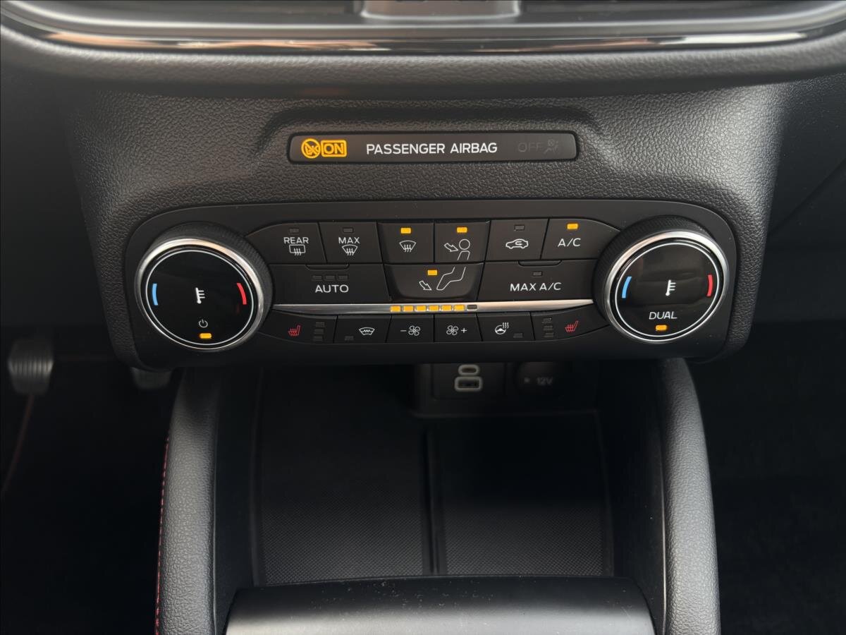 Ford Kuga SUV / Terénní 1,5 l 110 kw