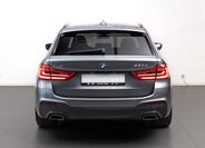 BMW Řada 5 Kombi 3,0 l 195 kw