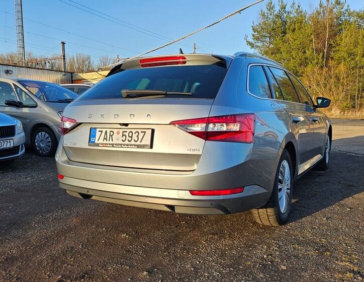 Škoda Superb Kombi 2,0 l 140 kw