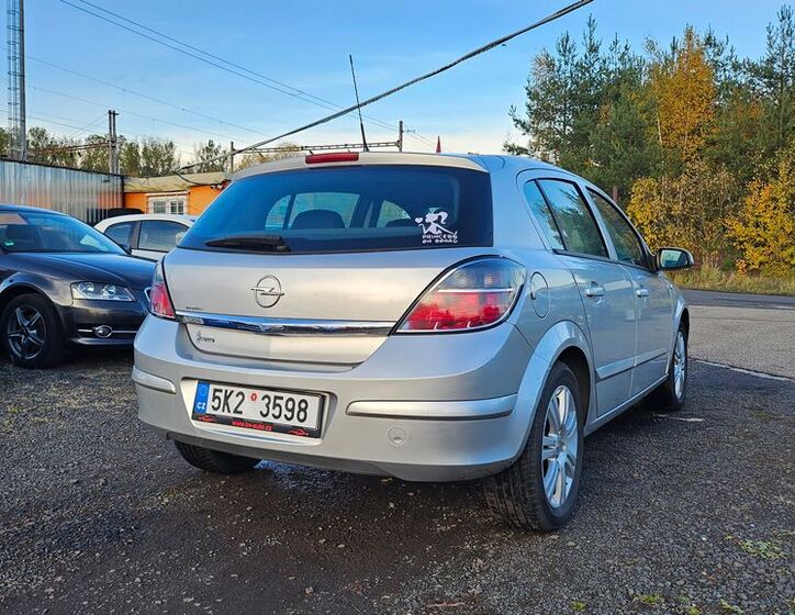 Opel Astra 6