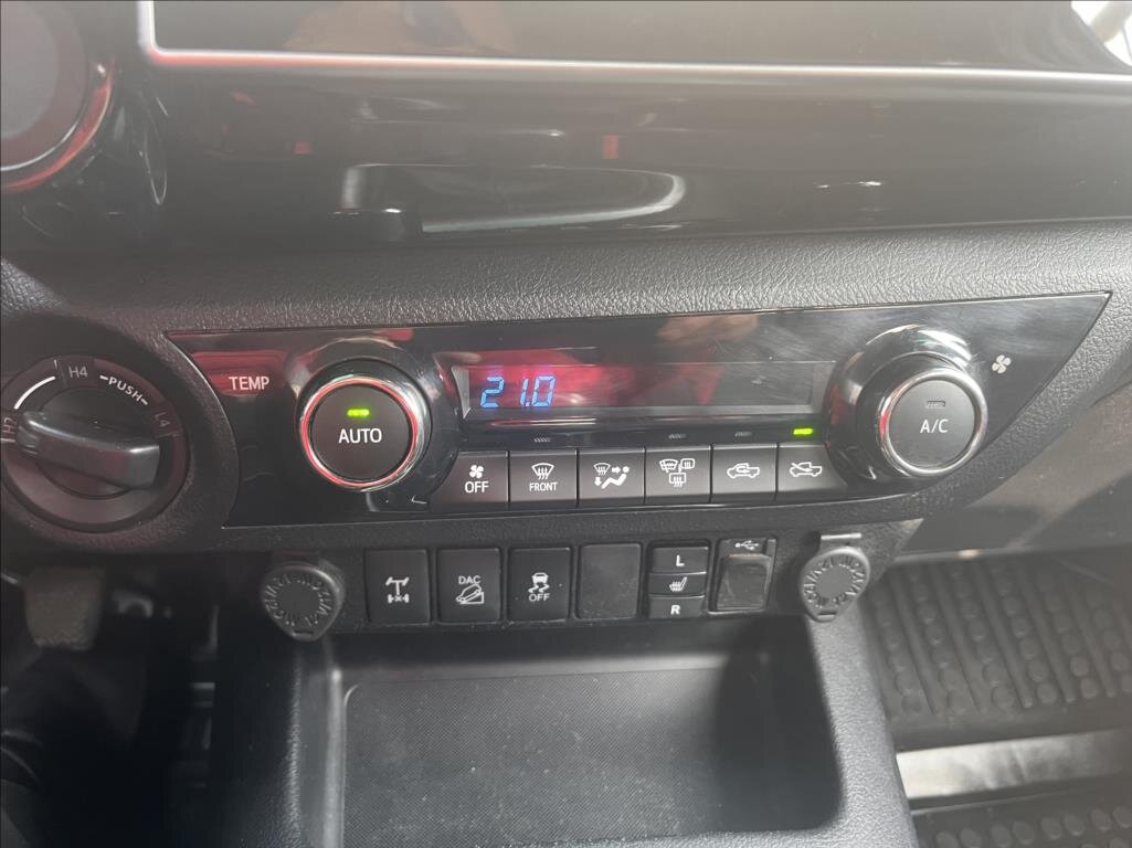 Toyota Hilux Pick-up 2,4 l 110 kw