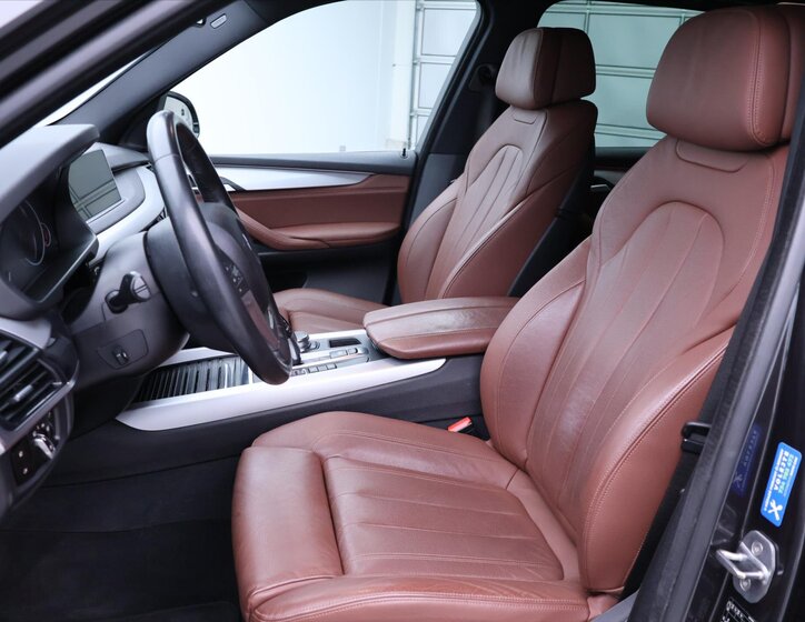 BMW X5 SUV / Terénní 3,0 l 230 kw