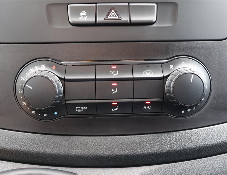 Mercedes-Benz Vito Kombi 2,1 l 100 kw