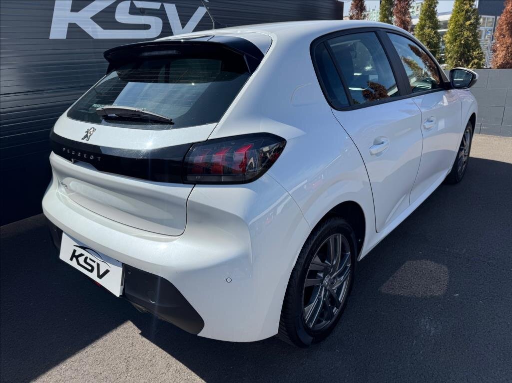 Peugeot 208 Hatchback 1,2 l 55 kw