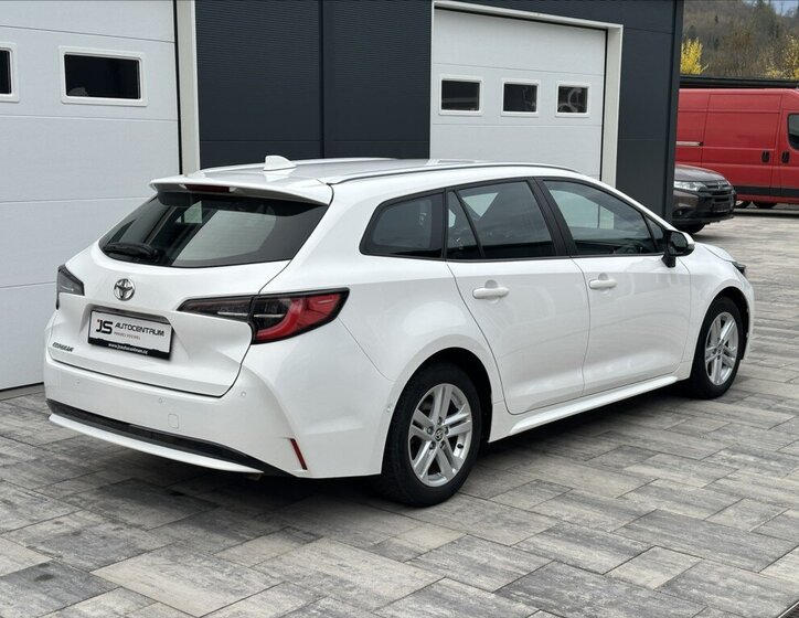 Toyota Corolla Kombi 1,2 l 85 kw