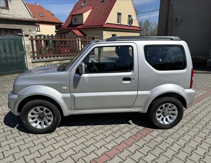 Suzuki Jimny SUV / Terénní 1,3 l 63 kw