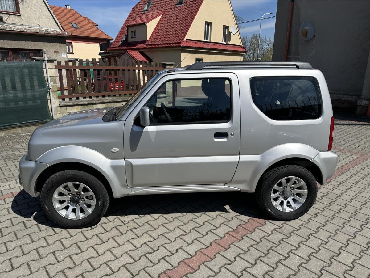 Suzuki Jimny SUV / Terénní 1,3 l 63 kw