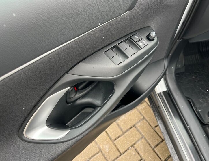 Toyota Yaris Cross SUV 1,5 l 68 kw