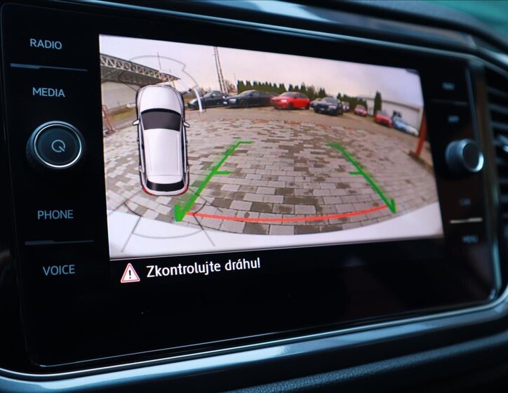 Volkswagen T-Roc CUV 1,5 l 110 kw