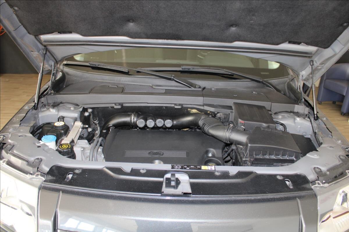 Land Rover Freelander SUV / Terénní 2,2 l 112 kw