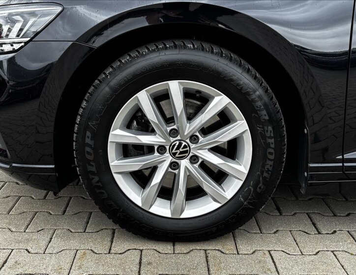 Volkswagen Passat Kombi 1,5 l 110 kw