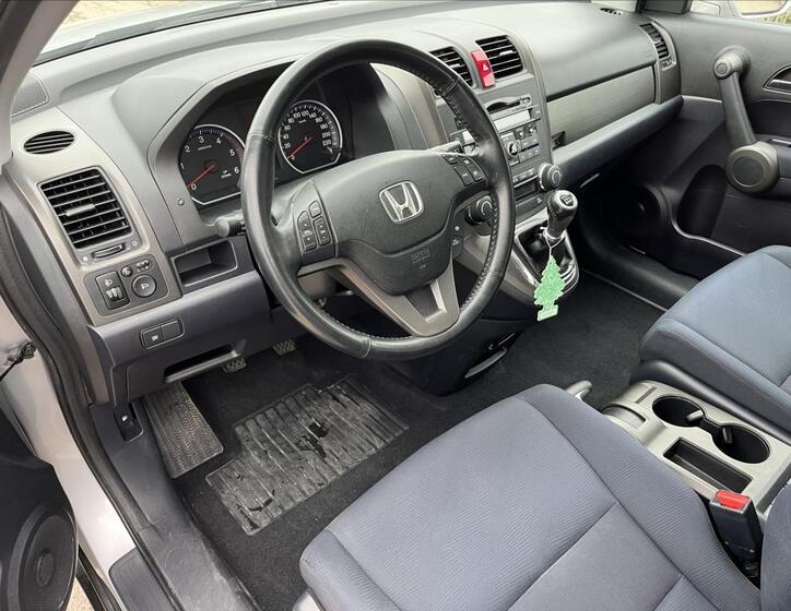 Honda CR-V 9