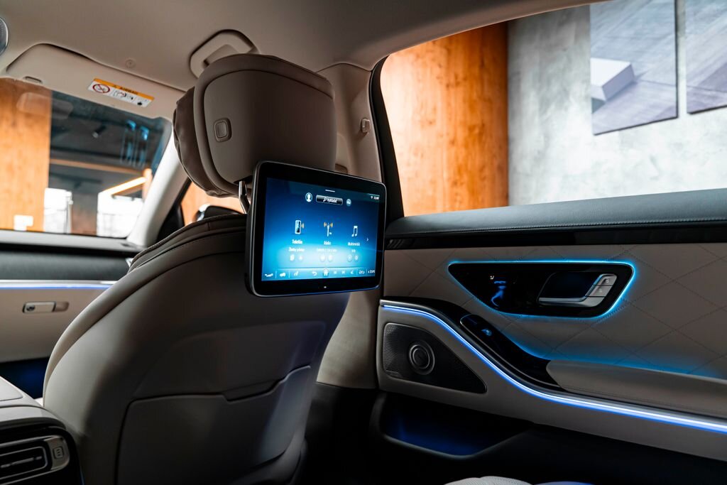 Mercedes-Benz Třídy S Sedan 4,0 l 370 kw