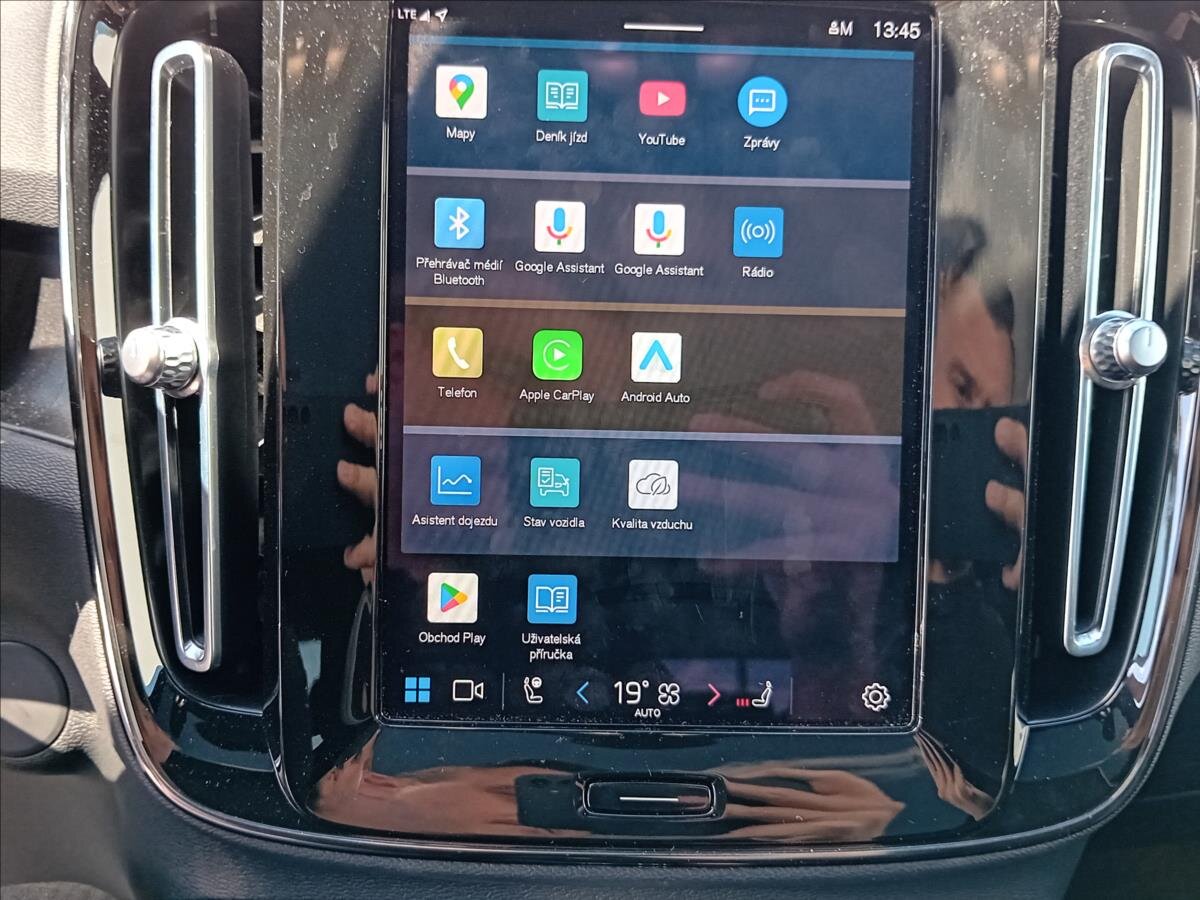 Volvo C40 Hatchback 0,0 300 kw