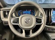Volvo XC60 13