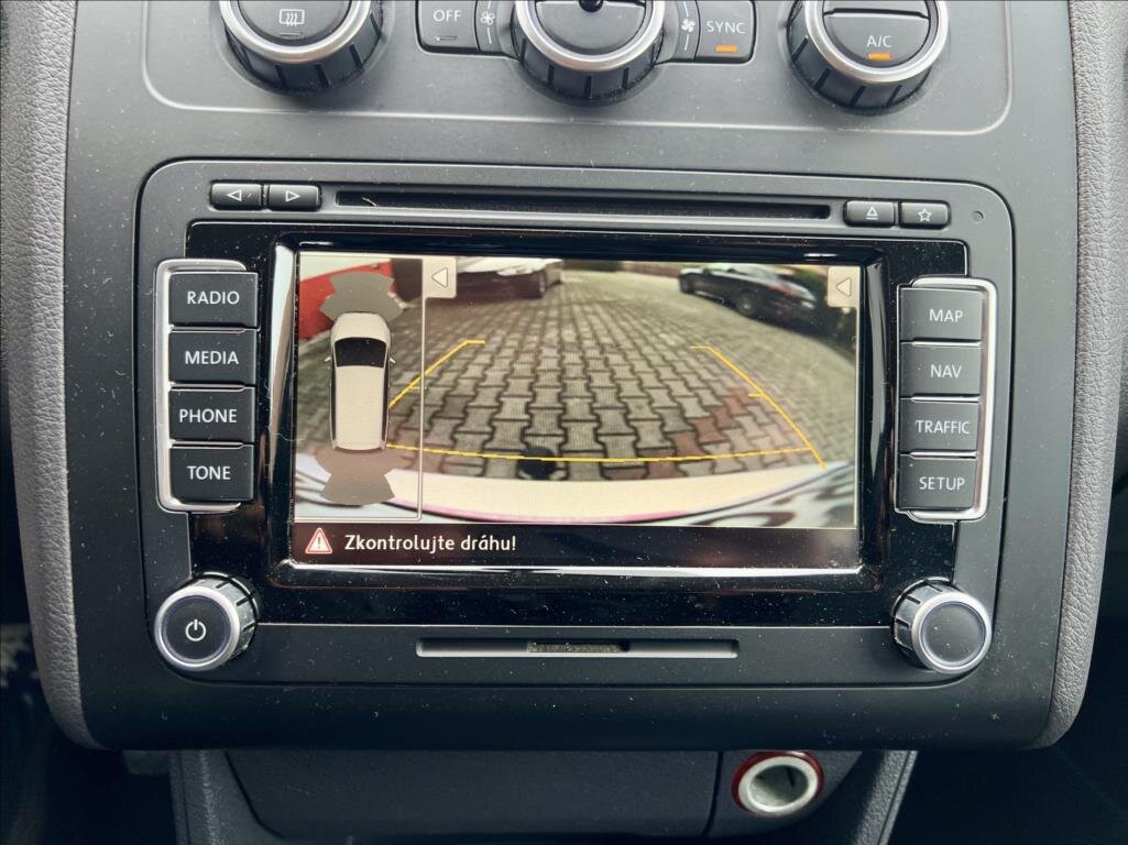 Volkswagen Touran MPV 1,6 l 77 kw