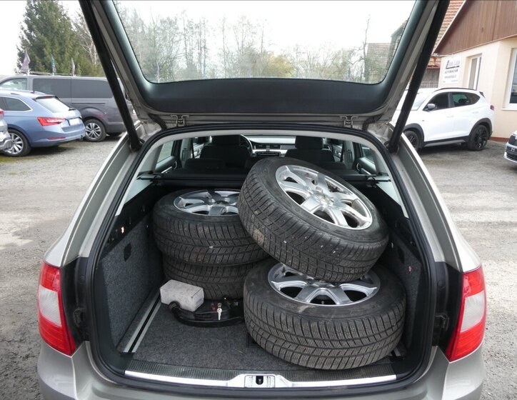 Škoda Superb Kombi 1,4 l 92 kw