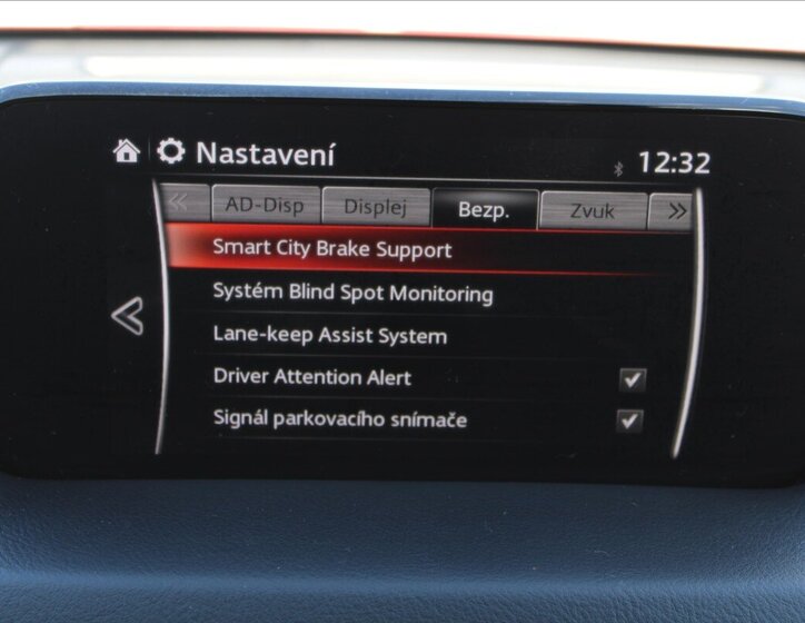 Mazda CX-5 SUV / Terénní 2,0 l 118 kw